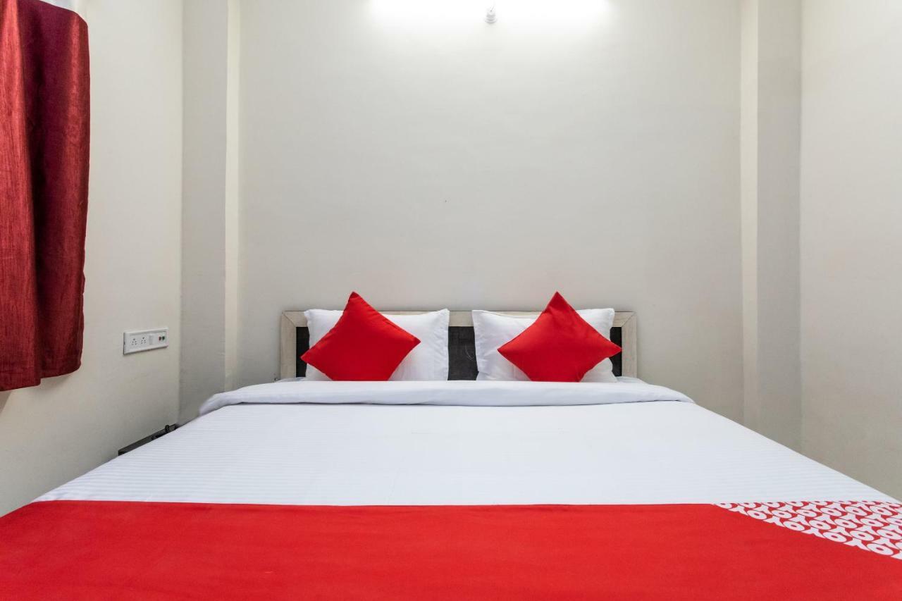 Oyo 18571 Ashoka Resort Indaur Exteriér fotografie